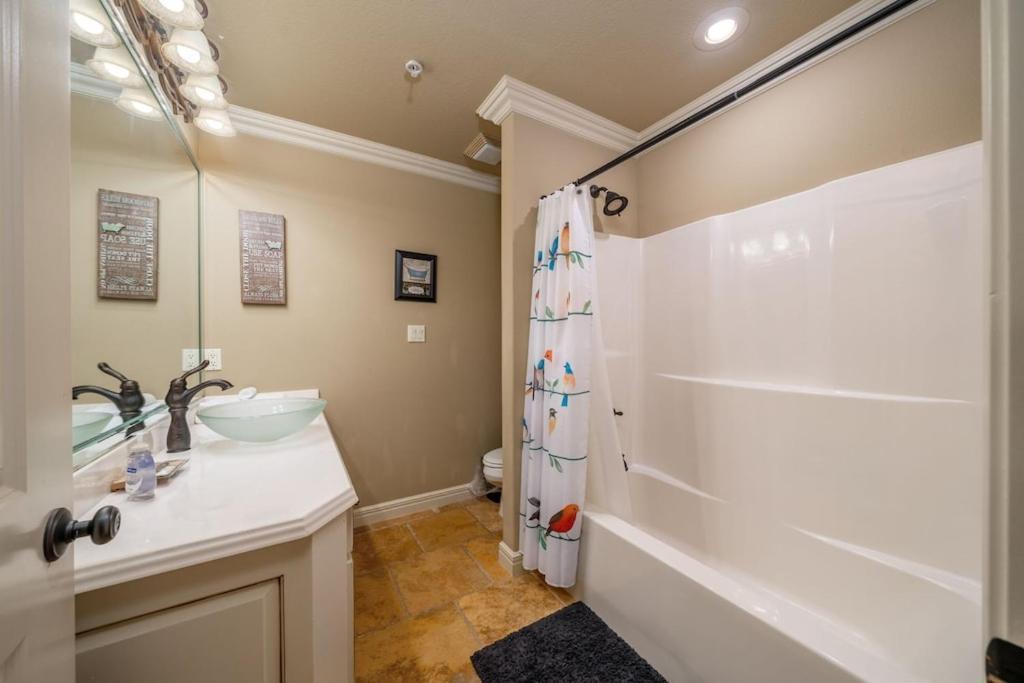 Views!! Luxury Condo W/Gourmet Kitchen, Breathtaking Views Lake Hamilton Zewnętrze zdjęcie