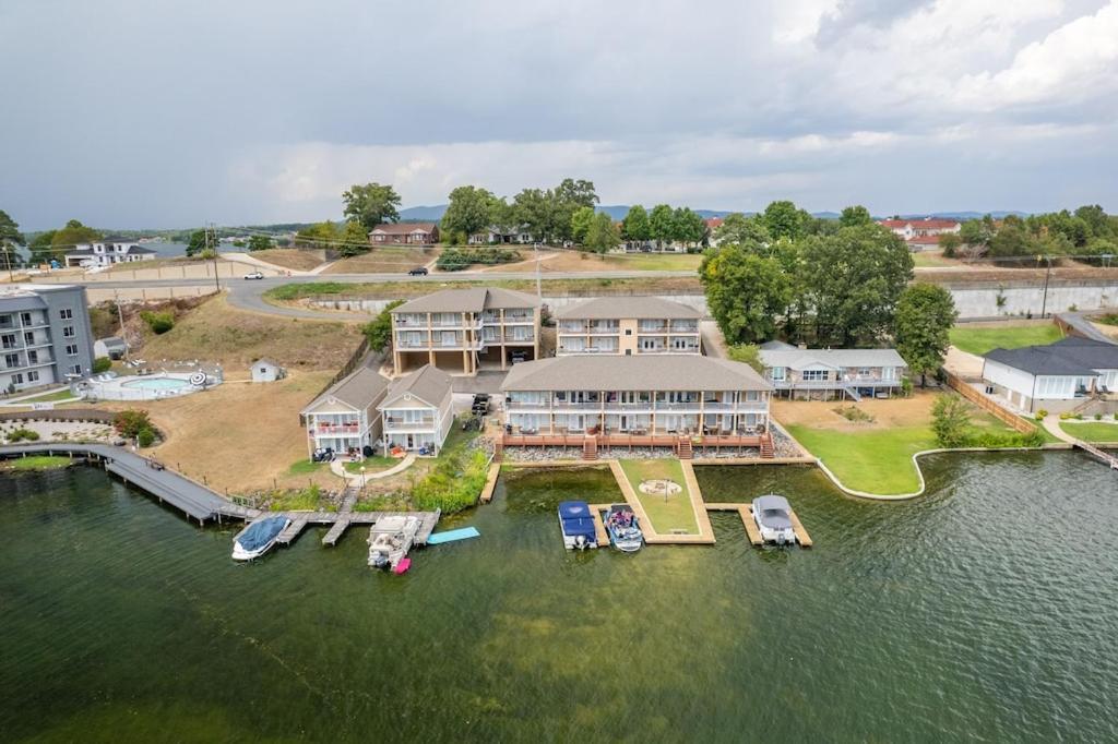 Views!! Luxury Condo W/Gourmet Kitchen, Breathtaking Views Lake Hamilton Zewnętrze zdjęcie